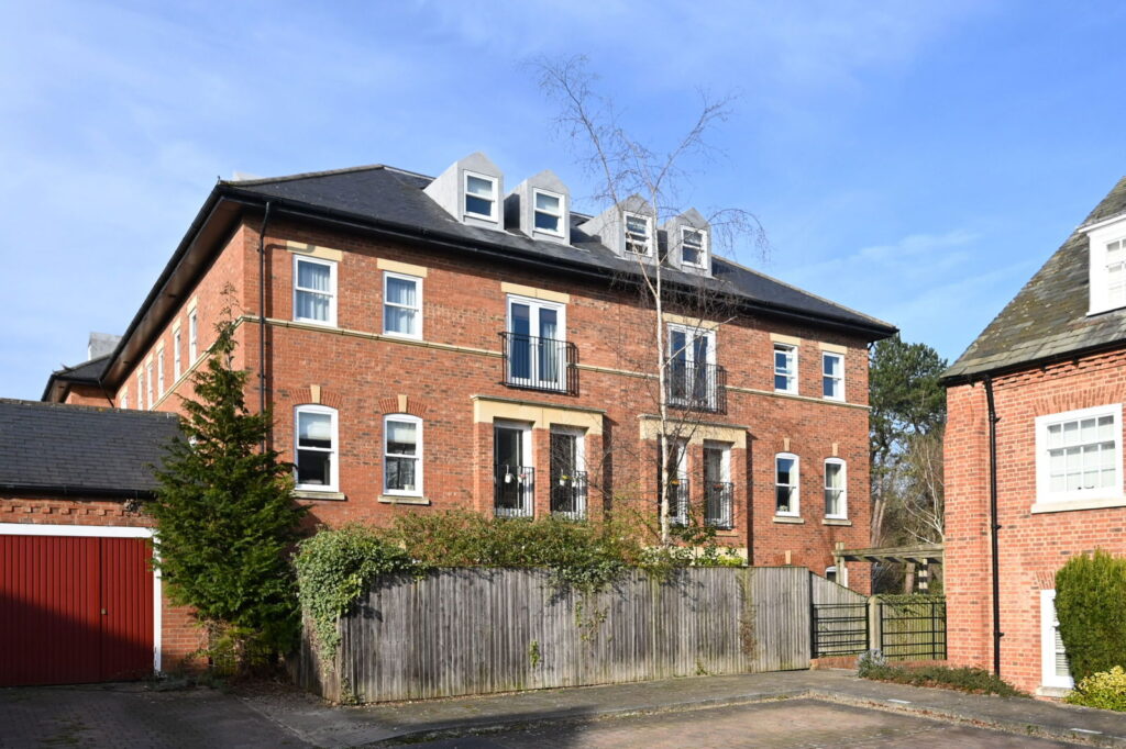 College Court, Ripon, HG4 2TJ